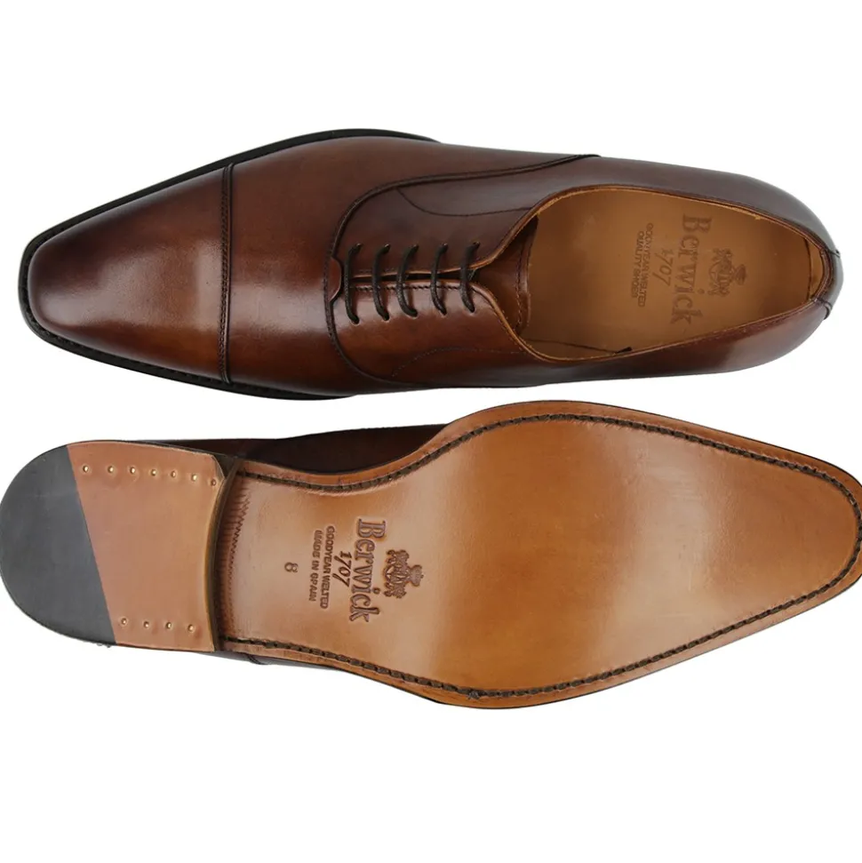 k_toledo_cuero_2-1.webp Berwick 1707 Oxford^2428-K8 TOLEDO CUERO