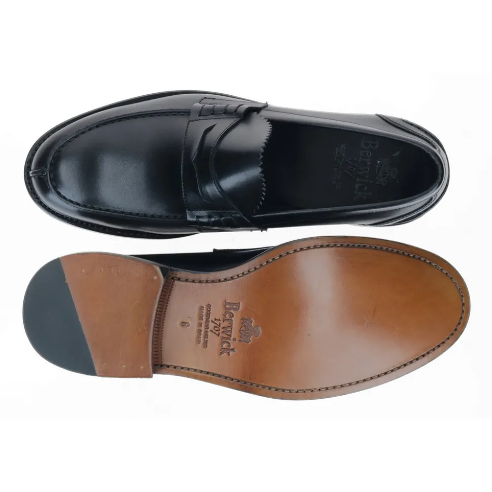 t_rois_schwarz_2-1.webp Berwick 1707 Loafer^11020-T01 ROIS SCHWARZ